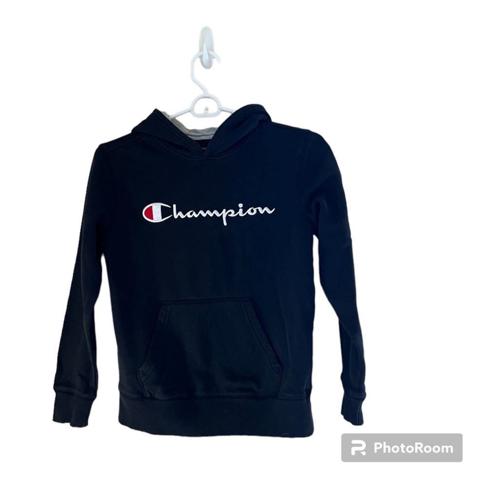 ◼️CHAMPION: Boy’s size M, logo hooded sweatshirt w/a front pocket, preowned◼️